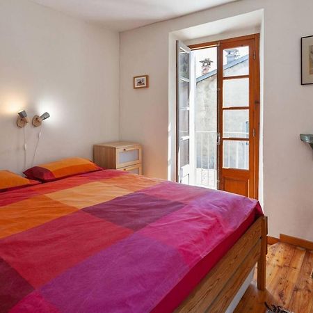 Sunny 1-Bed Apartment In Lovely Mountain Village La Brigue Exterior photo
